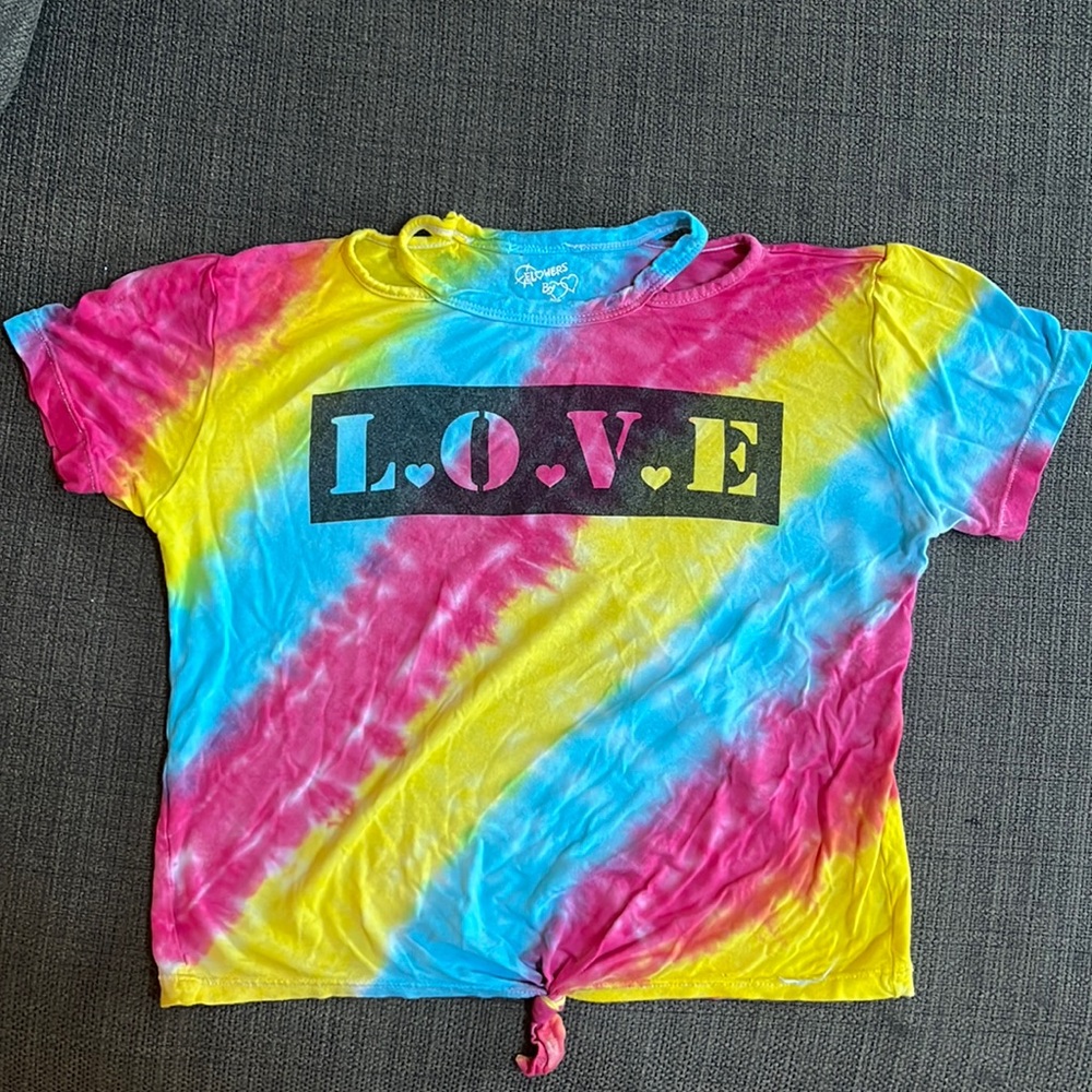 Flowers by Zoe L 10/12 tie dye love knot tee